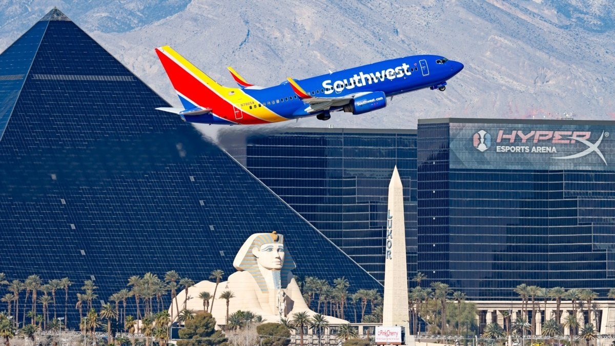 Superstars Begin to Arrive in Las Vegas